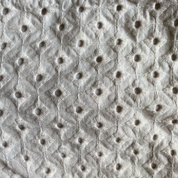 Loft Off-White/Cream Shorts - Size 0 Petite - Picture 4 of 5